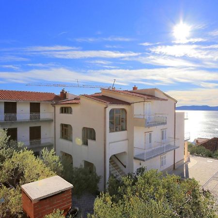 Apartments With A Parking Space Brela, Makarska - 18495 Exterior photo