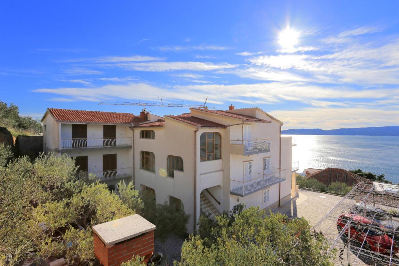 Apartments With A Parking Space Brela, Makarska - 18495 Exterior photo
