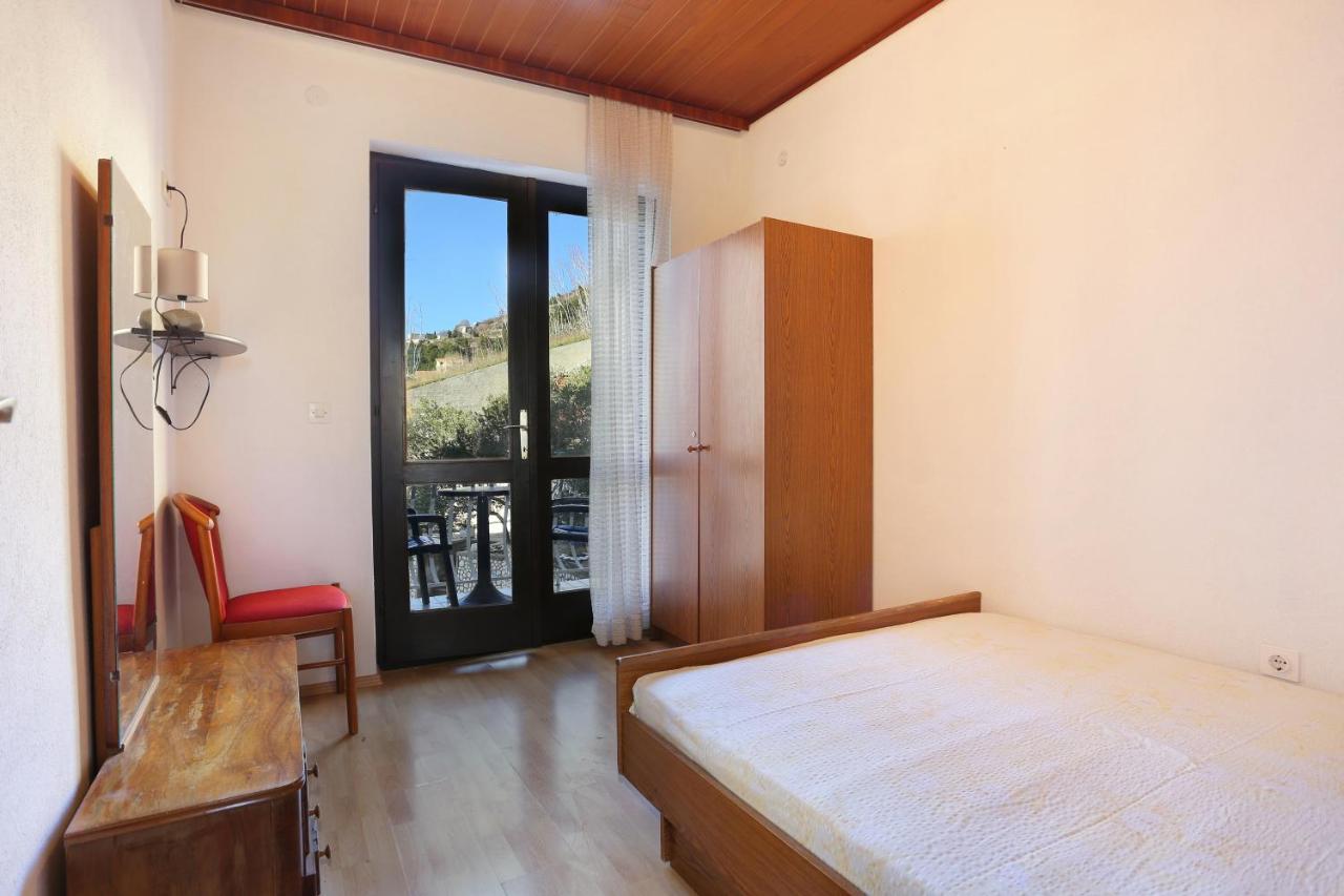 Apartments With A Parking Space Brela, Makarska - 18495 Exterior photo