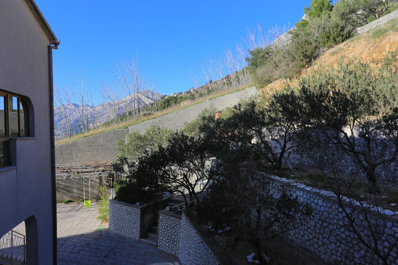 Apartments With A Parking Space Brela, Makarska - 18495 Exterior photo