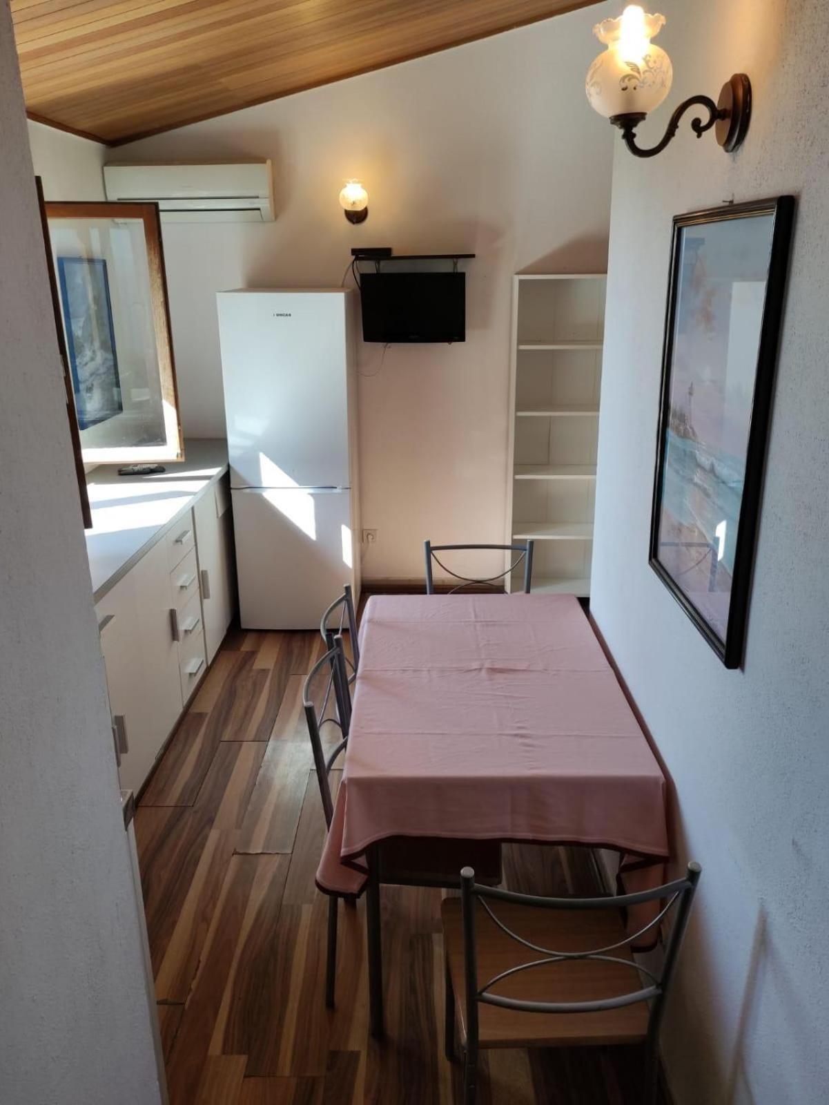 Apartments With A Parking Space Brela, Makarska - 18495 Exterior photo